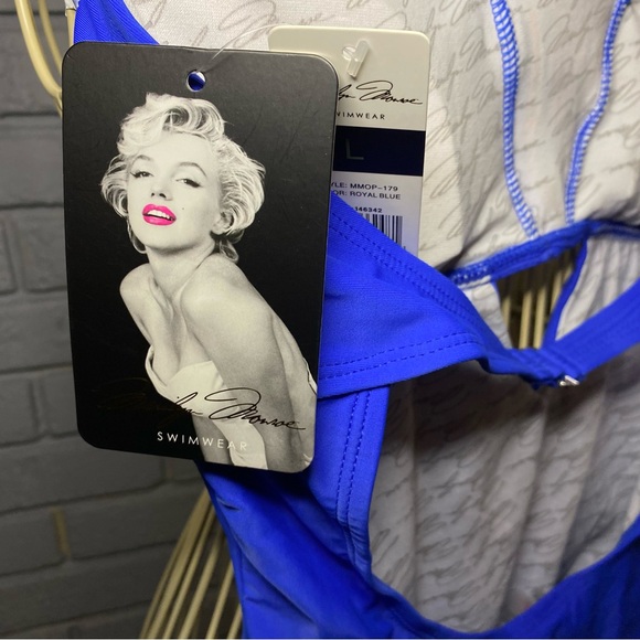 Marilyn Monroe Halter Swimsuit Crochet Detail Blue and Orange Size Large NWT - Picture 6 of 8